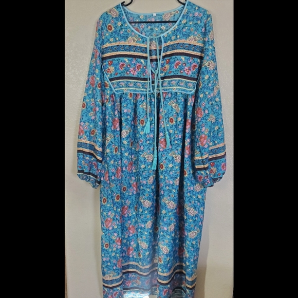 Boujee Boutique Dresses & Skirts - Bohemian Peasant Hippie Floral Maxi Dress XXL